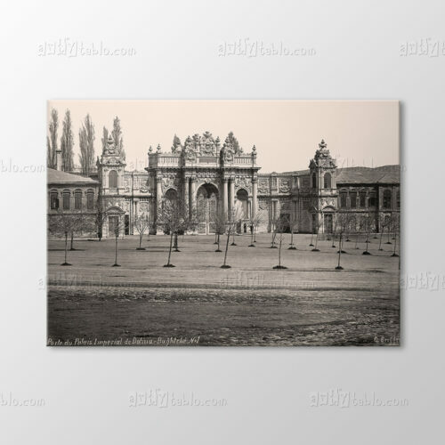 Dolmabahçe Sarayı Treasury Gate, 1880 Tablo