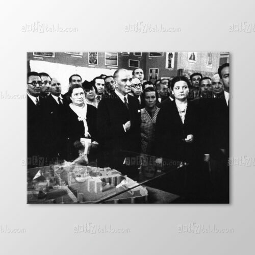 Atatürk Tablo