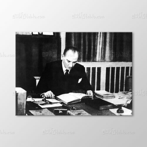 Atatürk Çalışırken Tablo