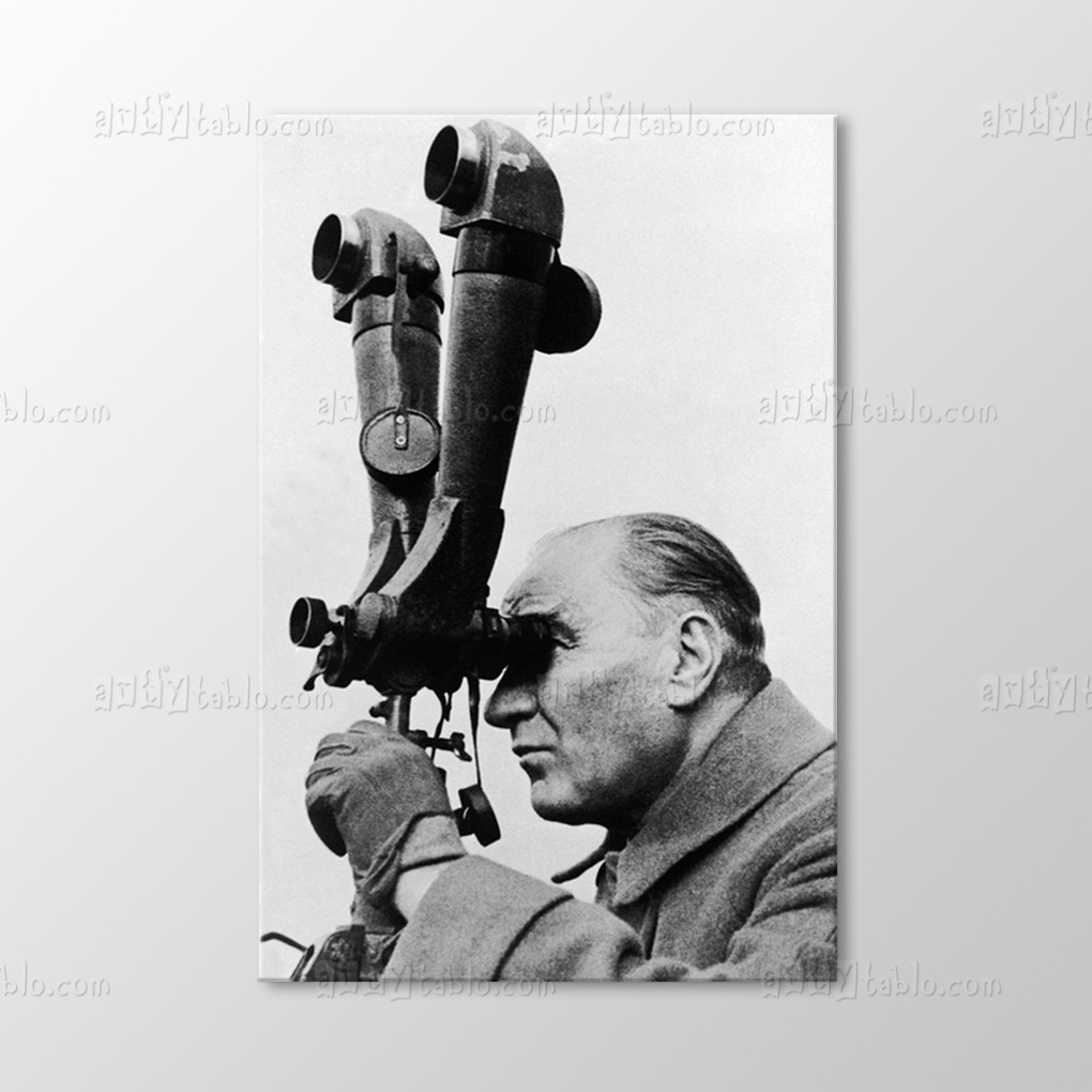 Atatürk Dürbün Başında Tablo